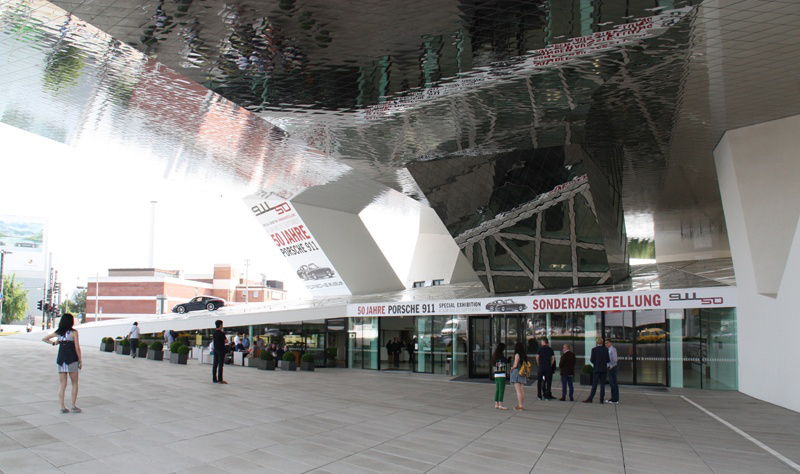 The Porsche museum_02